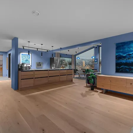 Northstay - Scandi-luxe Family - The View, Modern House With View, Sleeps 8 *