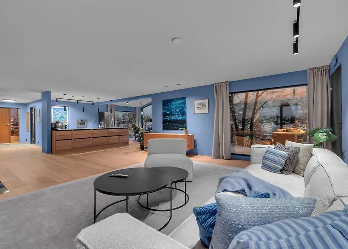 Northstay - Scandi-luxe Family - The View, Modern House With View, Sleeps 8 Leilighet *