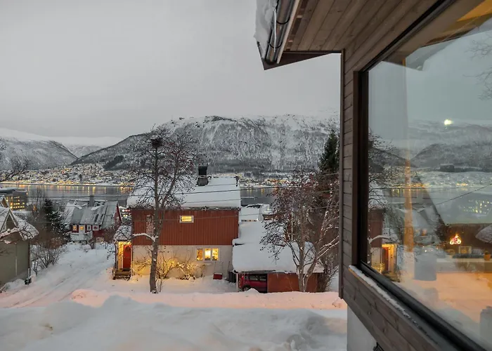 Northstay - Scandi-luxe Family - The View, Modern House With View, Sleeps 8 Leilighet