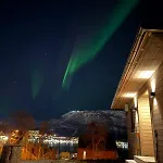 Northstay - Scandi-luxe Family - The View, Modern House With View, Sleeps 8 דירה טרומסה