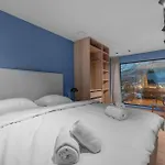 Northstay - Scandi-luxe Family - The View, Modern House With View, Sleeps 8 דירה